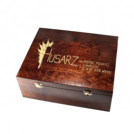 Drewniane pudełko dla Husarza
