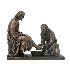 Jesus washes his disciples’ feet